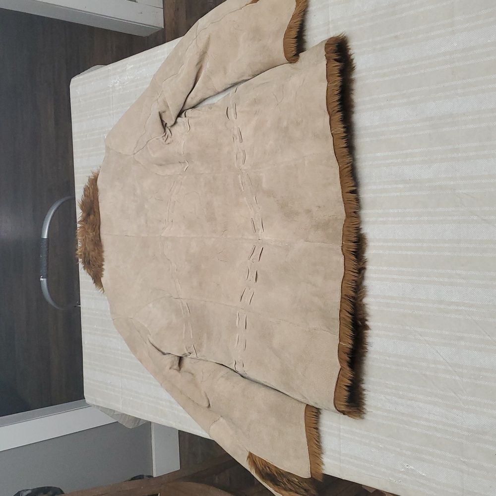 BKE Tan Leather Jacket with Brown Fur Trim - Picture 6 of 11